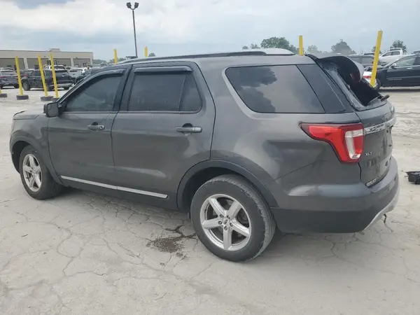 1FM5K8D86HGB28532 2017 FORD EXPLORER - Image 2