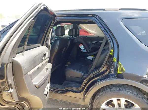 1FM5K8D86HGB88245 2017 FORD EXPLORER - Image 8