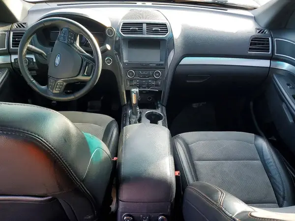 1FM5K8D86HGB89153 2017 FORD EXPLORER - Image 8