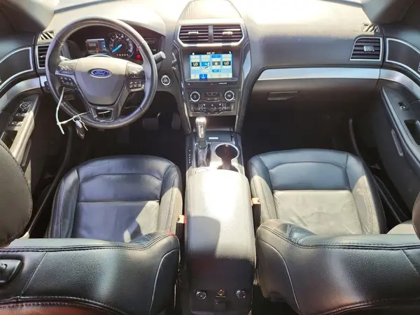1FM5K8D86HGC19168 2017 FORD EXPLORER - Image 8