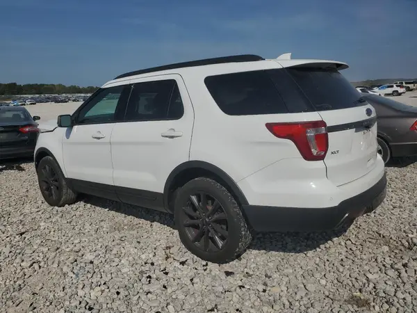 1FM5K8D86HGC65132 2017 FORD EXPLORER - Image 2