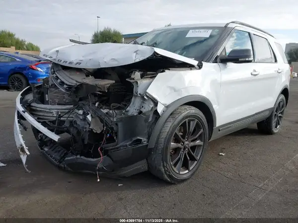 1FM5K8D86HGC77295 2017 FORD EXPLORER - Image 2