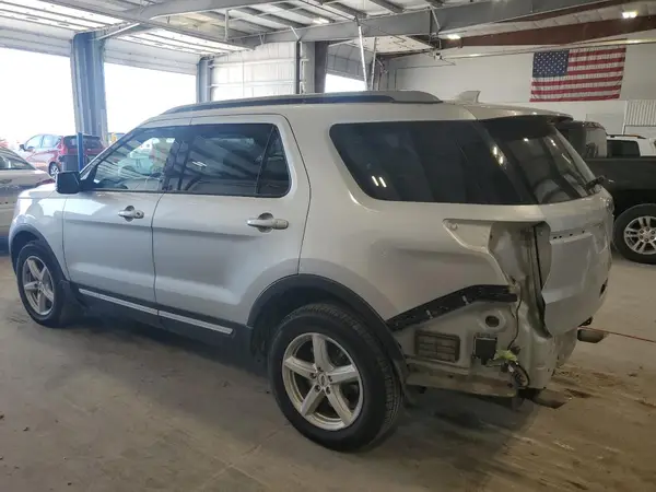 1FM5K8D86HGD01871 2017 FORD EXPLORER - Image 2