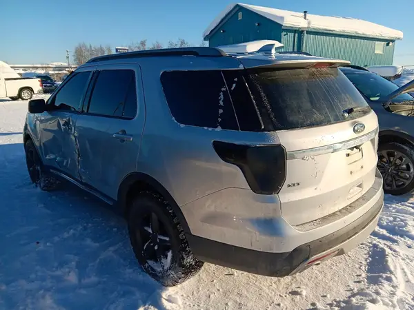 1FM5K8D86HGD05094 2017 FORD EXPLORER - Image 2