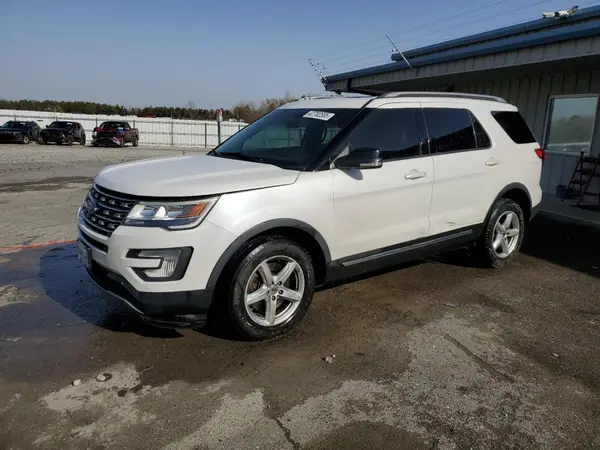 1FM5K8D86HGD18153 2017 FORD EXPLORER - Image 1