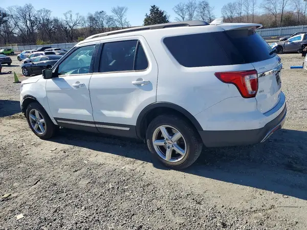 1FM5K8D86HGD25183 2017 FORD EXPLORER - Image 2