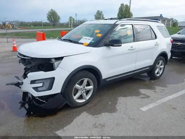 1FM5K8D86HGD33655 2017 FORD EXPLORER - Image 2