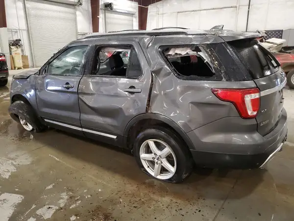 1FM5K8D86HGD41478 2017 FORD EXPLORER - Image 2