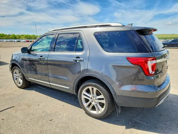 1FM5K8D86HGD71953 2017 FORD EXPLORER - Image 2
