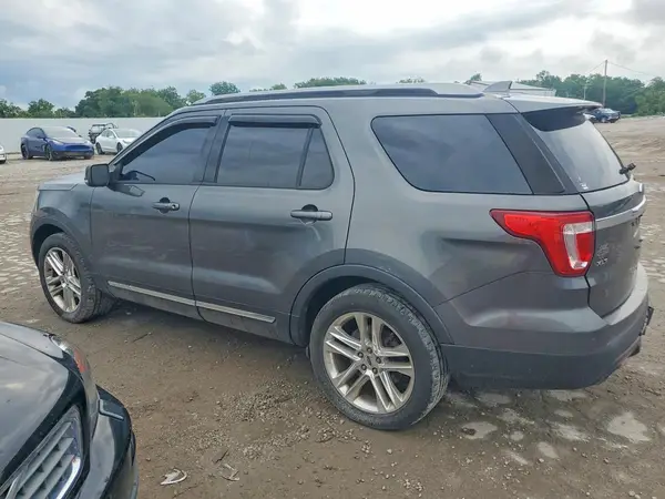 1FM5K8D86HGD83505 2017 FORD EXPLORER - Image 2