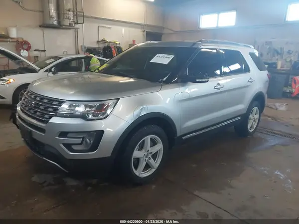 1FM5K8D86HGD88817 2017 FORD EXPLORER - Image 2