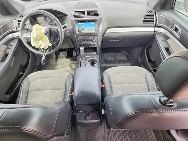 1FM5K8D86HGE11545 2017 FORD EXPLORER - Image 8