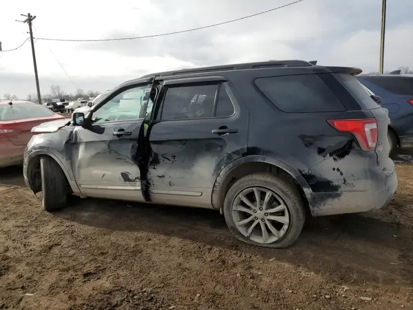 1FM5K8D86HGE16227 2017 FORD EXPLORER - Image 2