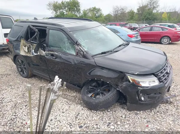 1FM5K8D86HGE21671 2017 FORD EXPLORER - Image 1