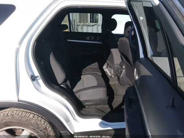 1FM5K8D86HGE39555 2017 FORD EXPLORER - Image 8