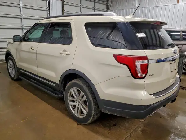 1FM5K8D86JGA40781 2018 FORD EXPLORER - Image 2
