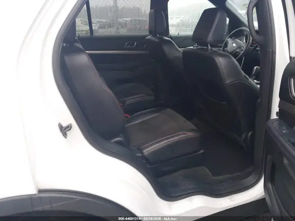 1FM5K8D86JGA50422 2018 FORD EXPLORER - Image 8