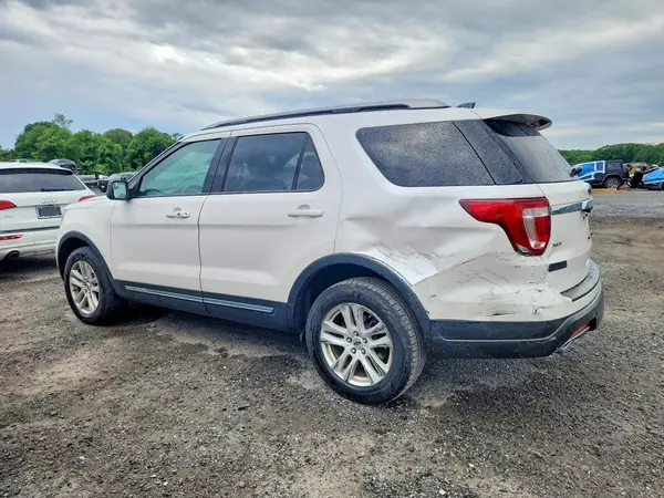 1FM5K8D86JGA86448 2018 FORD EXPLORER - Image 2