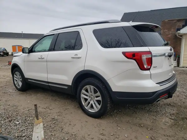 1FM5K8D86JGA96820 2018 FORD EXPLORER - Image 2