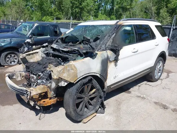1FM5K8D86JGB55820 2018 FORD EXPLORER - Image 2