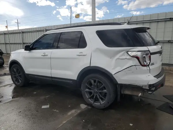 1FM5K8D86JGB56028 2018 FORD EXPLORER - Image 2