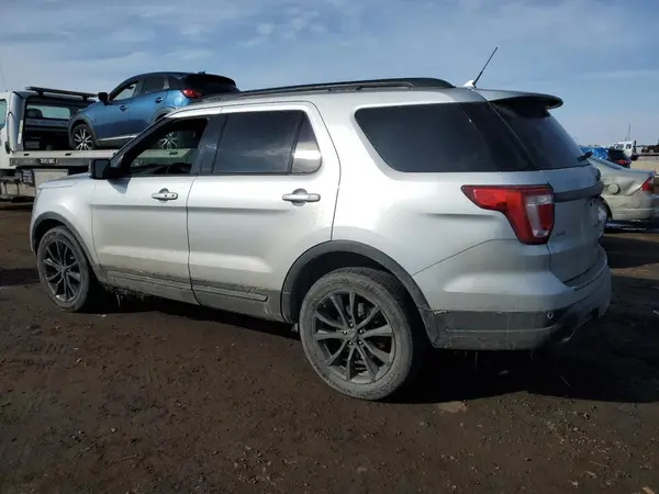 1FM5K8D86JGB78921 2018 FORD EXPLORER - Image 2