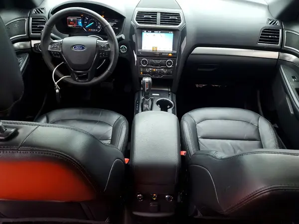 1FM5K8D86JGB86775 2018 FORD EXPLORER - Image 8