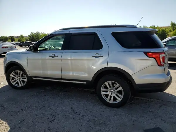1FM5K8D86JGB94472 2018 FORD EXPLORER - Image 2