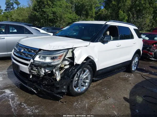 1FM5K8D86JGC05762 2018 FORD EXPLORER - Image 2