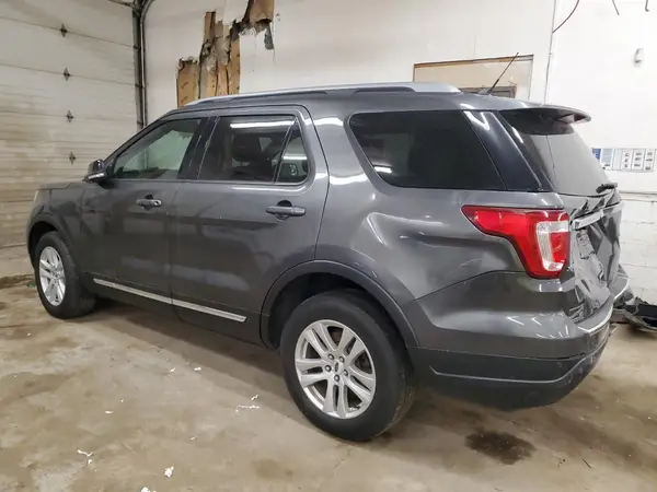 1FM5K8D86JGC12744 2018 FORD EXPLORER - Image 2