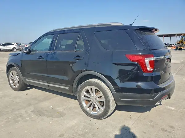 1FM5K8D86JGC40706 2018 FORD EXPLORER - Image 2