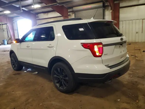 1FM5K8D86JGC53679 2018 FORD EXPLORER - Image 2