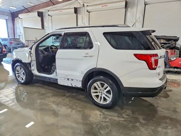 1FM5K8D86JGC60230 2018 FORD EXPLORER - Image 2