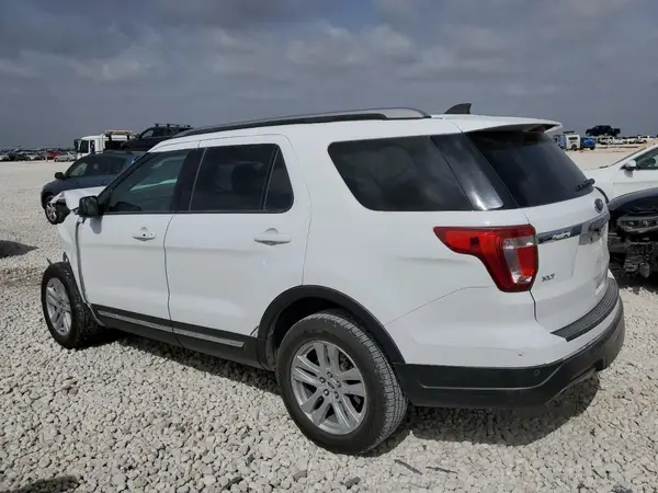 1FM5K8D86JGC65458 2018 FORD EXPLORER - Image 2