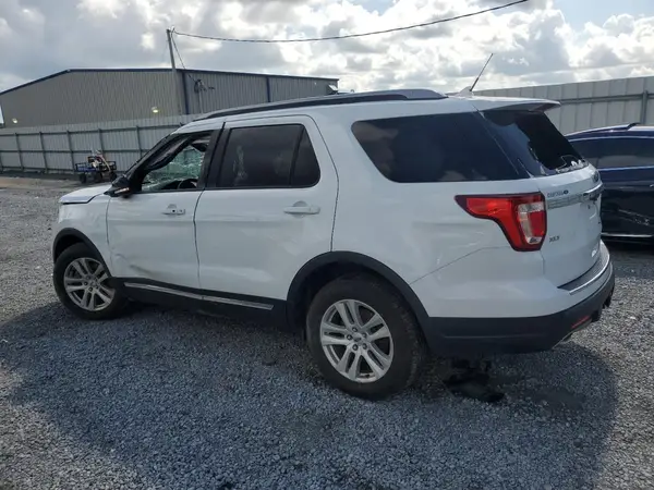 1FM5K8D86JGC68070 2018 FORD EXPLORER - Image 2