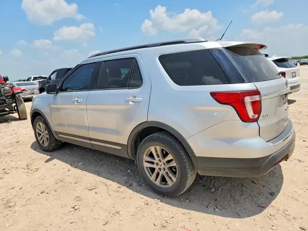 1FM5K8D86JGC81854 2018 FORD EXPLORER - Image 2