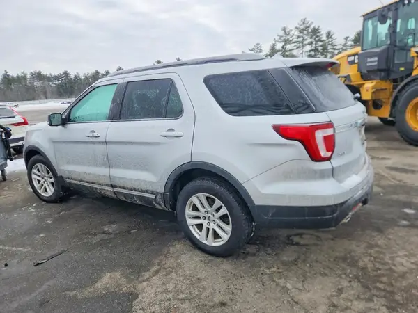 1FM5K8D86JGC89663 2018 FORD EXPLORER - Image 2
