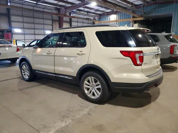 1FM5K8D86JGC93583 2018 FORD EXPLORER - Image 2