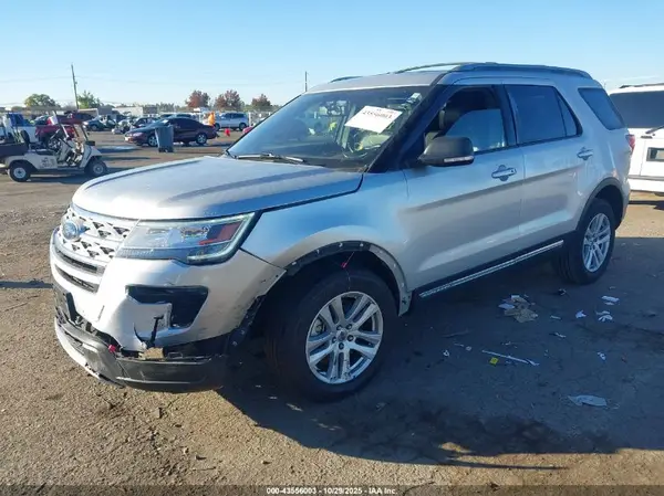 1FM5K8D86KGB29073 2019 FORD EXPLORER - Image 2