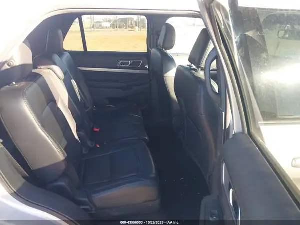 1FM5K8D86KGB29073 2019 FORD EXPLORER - Image 8