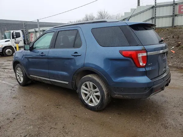 1FM5K8D86KGB37772 2019 FORD EXPLORER - Image 2