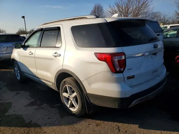 1FM5K8D87GGA13534 2016 FORD EXPLORER - Image 2