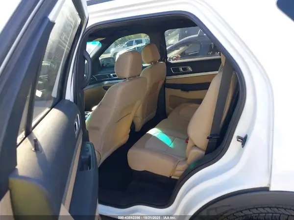 1FM5K8D87GGB35312 2016 FORD EXPLORER - Image 8