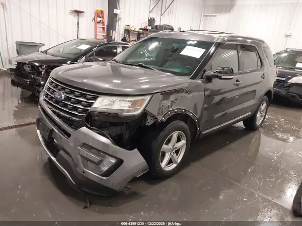1FM5K8D87GGB37223 2016 FORD EXPLORER - Image 2