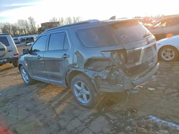 1FM5K8D87GGC10168 2016 FORD EXPLORER - Image 2