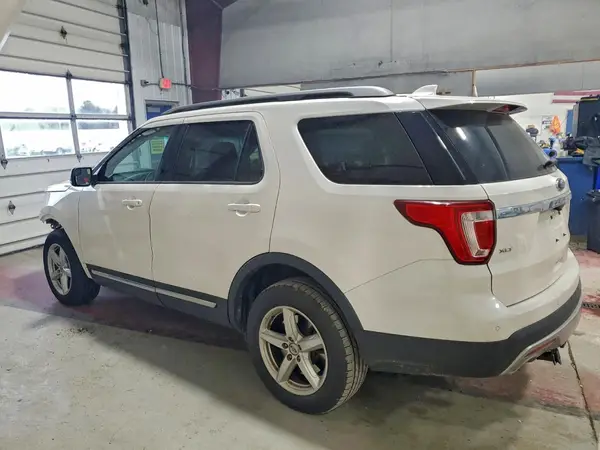 1FM5K8D87GGC11501 2016 FORD EXPLORER - Image 2
