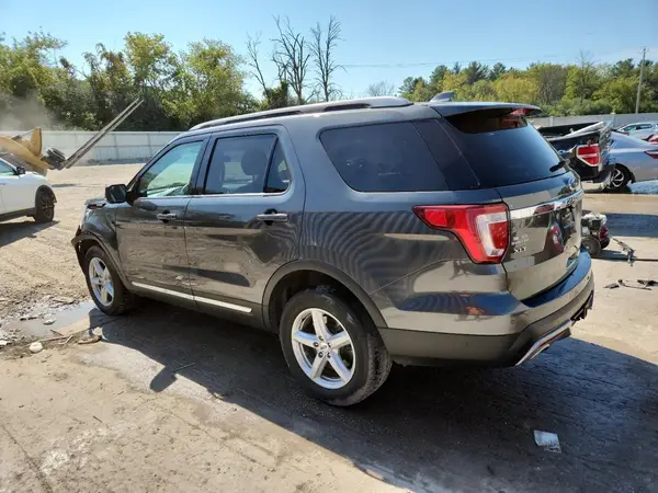 1FM5K8D87GGC66370 2016 FORD EXPLORER - Image 2