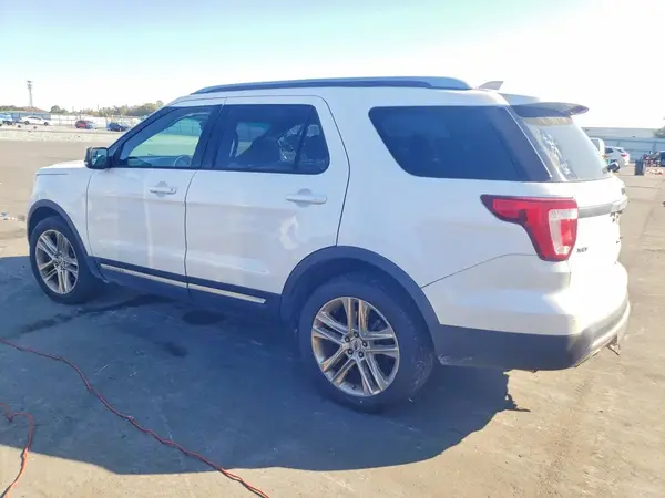 1FM5K8D87GGC96646 2016 FORD EXPLORER - Image 2