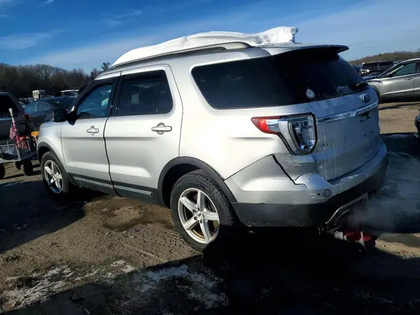 1FM5K8D87GGD18547 2016 FORD EXPLORER - Image 2