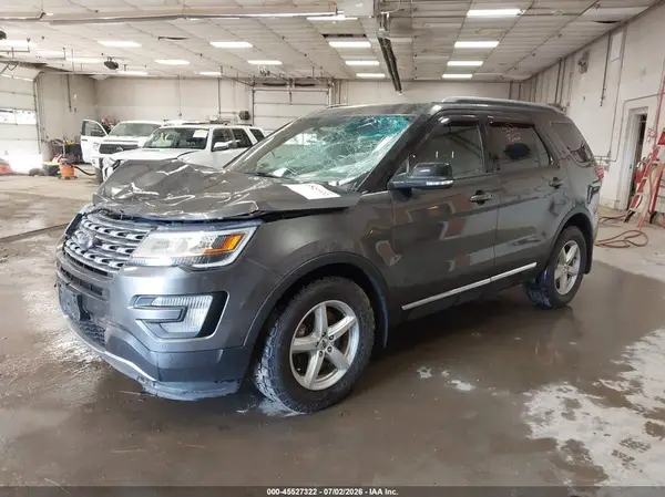 1FM5K8D87HGA18556 2017 FORD EXPLORER - Image 2